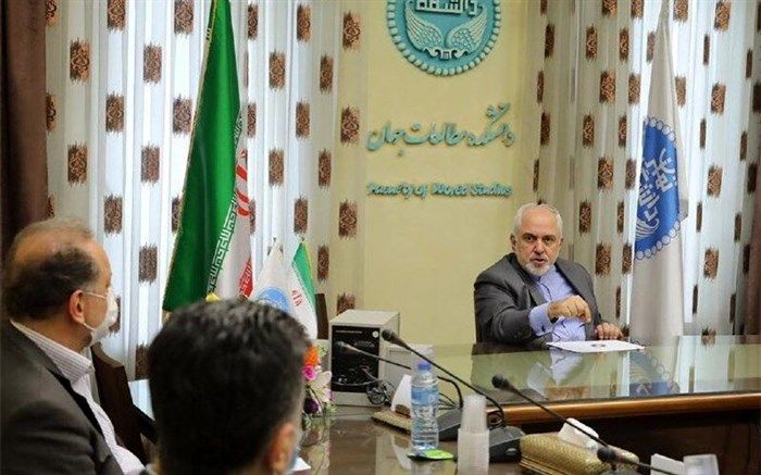 ظریف: تفکرات خشک و غیرقابل انعطاف می‌تواند به بروز فجایع منجر شود