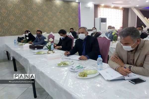 جلسه تخصصی آموزش در فضای مجازی قطب شهید مدرس