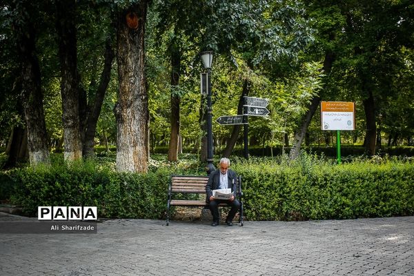 سایه کرونا در پارک