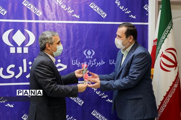 بازدید معاون وزیر آموزش و پرورش در آستانه عید غدیرخم و روز خبرنگار از خبرگزاری پانا