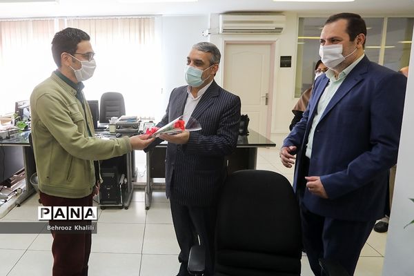 بازدید معاون وزیر آموزش و پرورش در آستانه عید غدیرخم و روز خبرنگار از خبرگزاری پانا
