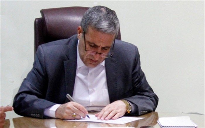 استاندار بوشهر با صدور پیامی روز خبرنگار را به جامعه رسانه‌ای استان تبریک گفت
