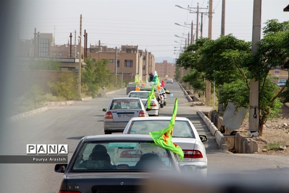 کاروان شادی خودرویی و موتوری خانوادگی در شهرستان خوسف در روز عید سعید غدیرخم
