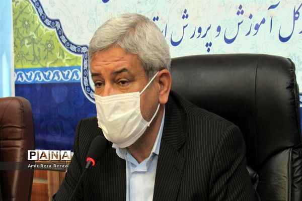 نشست کادر و اعضای اتحادیه انجمن های اسلامی  دانش آموزان استان خوزستان با مدیرکل آموزش و پرورش