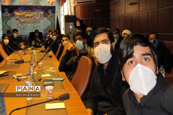 نشست کادر و اعضای اتحادیه انجمن های اسلامی  دانش آموزان استان خوزستان با مدیرکل آموزش و پرورش