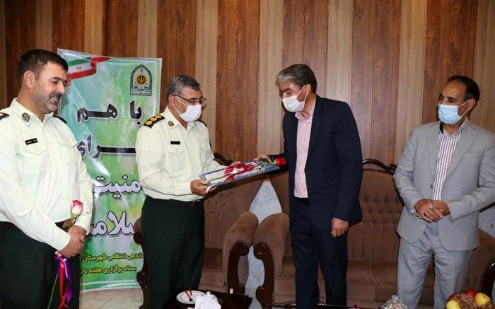 مدیر آموزش و پرورش از فرمانده نیروی انتظامی شهرستان فیروزه  قدردانی کرد