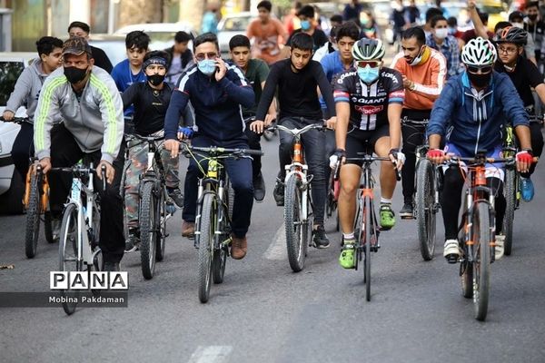 مسابقه دوچرخه‌سواری در ساری
