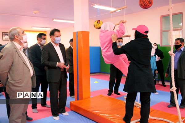 افتتاح کلاس درس تربیت بدنی و حیاط پویا در آذربایجان شرقی