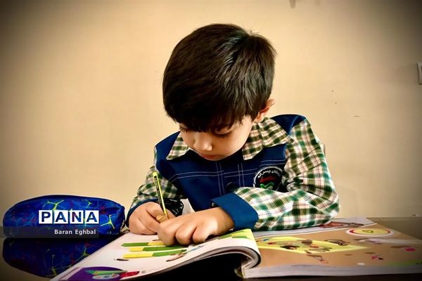حال و هوای آموزش در خانه