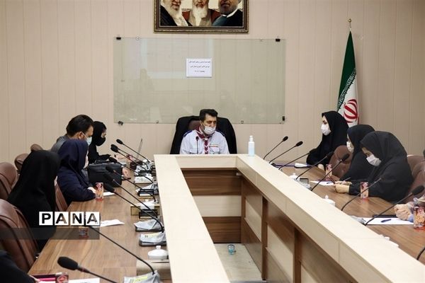 جلسه هم اندیشی کمیته های شورای دانش آموزی استان البرز