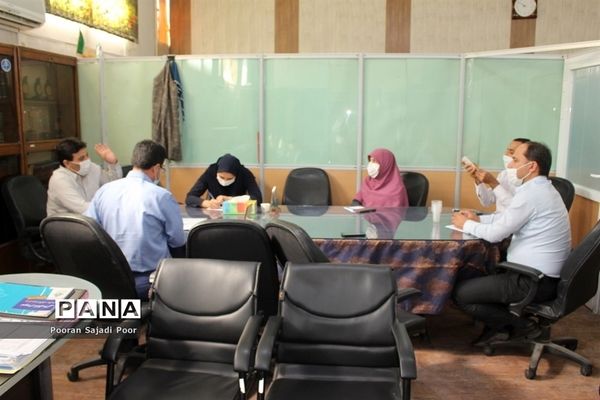 جلسه هم‌اندیشی کارشناسان سازمان دانش آموزی استان بوشهر