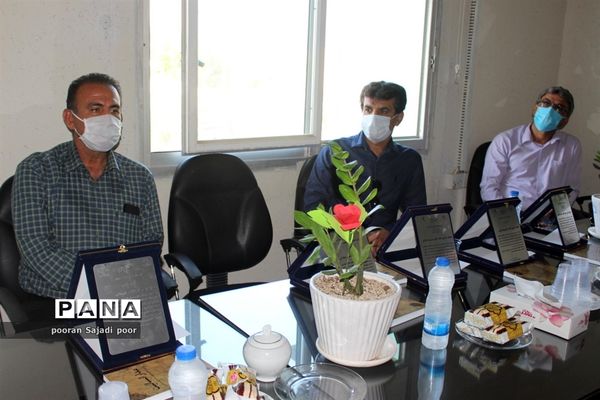 تجلیل از پیشکسوتان ورزش دانش آموزی استان بوشهر