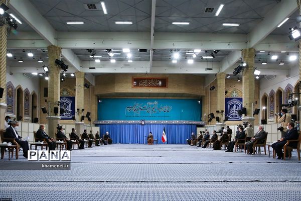 جلسه ستاد ملی مقابله با کرونا در حضور رهبر معظم انقلاب اسلامی