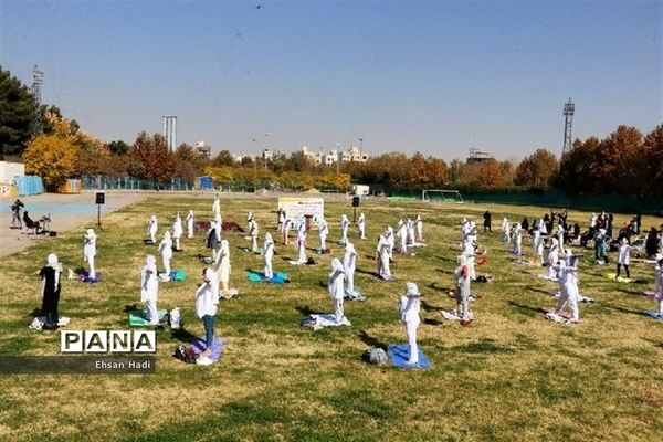 همایش ورزشی یوگا در مشهد