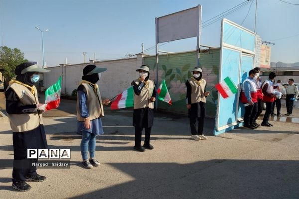 مراسم نمادین و تجمعی ۱۳ آبان در دبیرستان حضرت امام خمینی (ره) شهرستان امیدیه