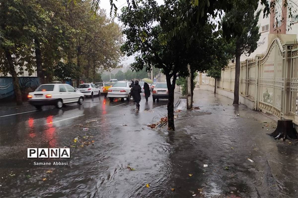 باران و باد شدید در راه مازندران است