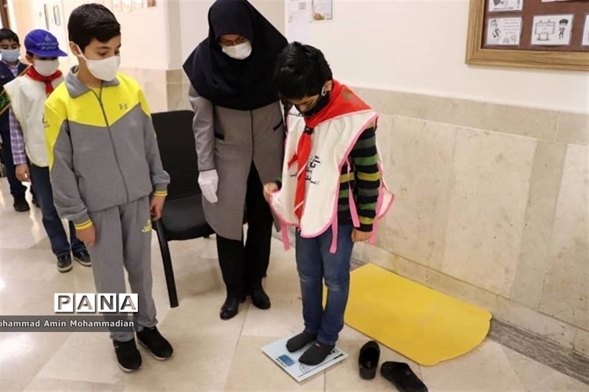 افتتاح طرح ملی کنترل وزن و چاقی دانش آموزان (کوچ) در آموزش و پرورش ناحیه 3 مشهد
