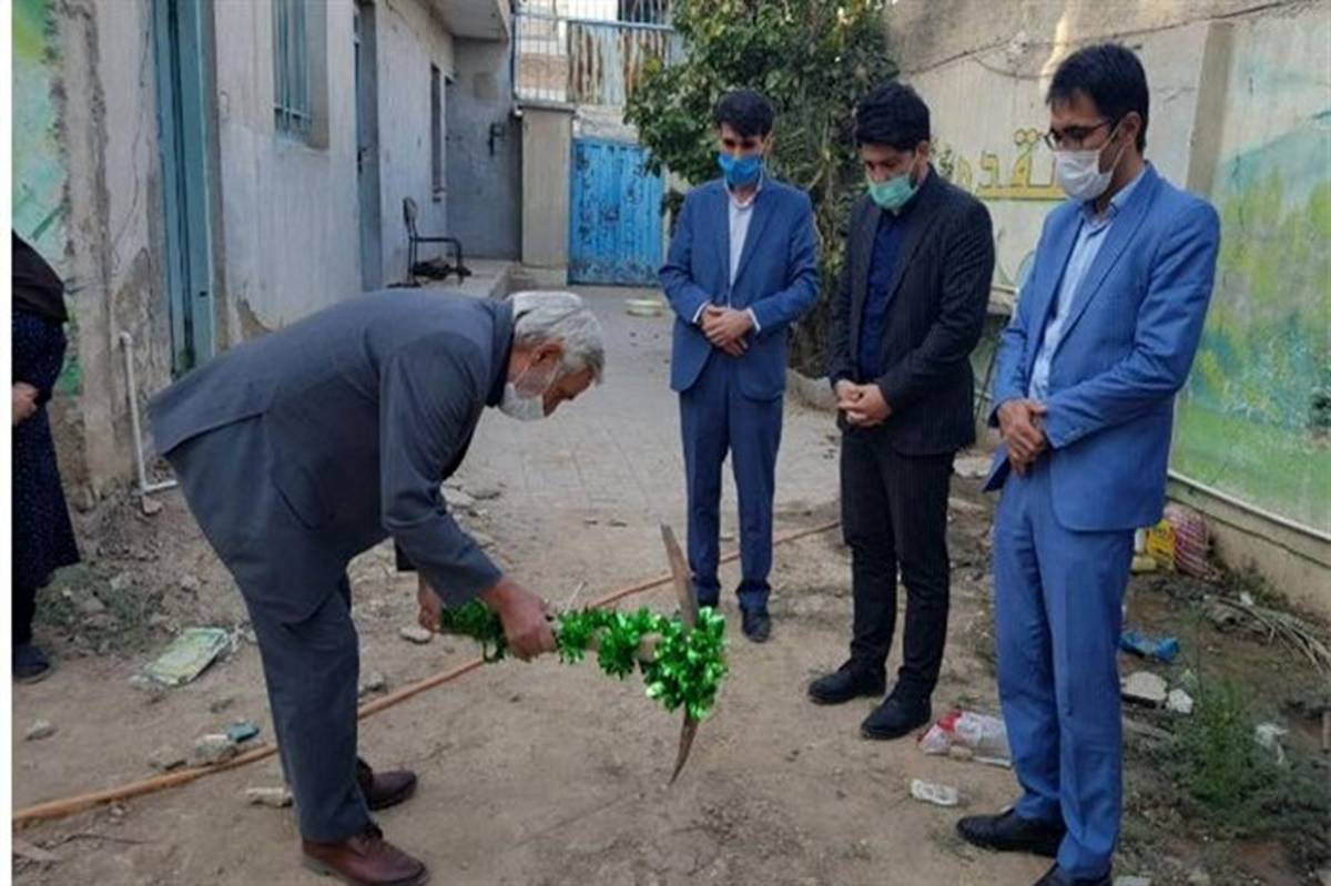 برگزاری مراسم کلنگ‌زنی ساختمان سرایداری پروژه مدرسه سعادت در چهاردانگه