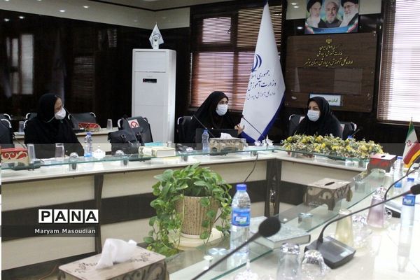 کارگاه ویژه طرح مشارکت اجتماعی دختران دانش آموز استان بوشهر