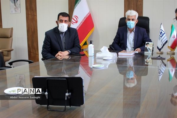 نمایشگاه پیشگیری از اعتیاد و آسیب های اجتماعی و دوره توانمند‌سازی ویژه فرهنگیان