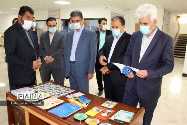 نمایشگاه پیشگیری از اعتیاد و آسیب های اجتماعی و دوره توانمند‌سازی ویژه فرهنگیان