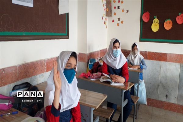 دایر بودن مدارس شهرستان  حمیدیه