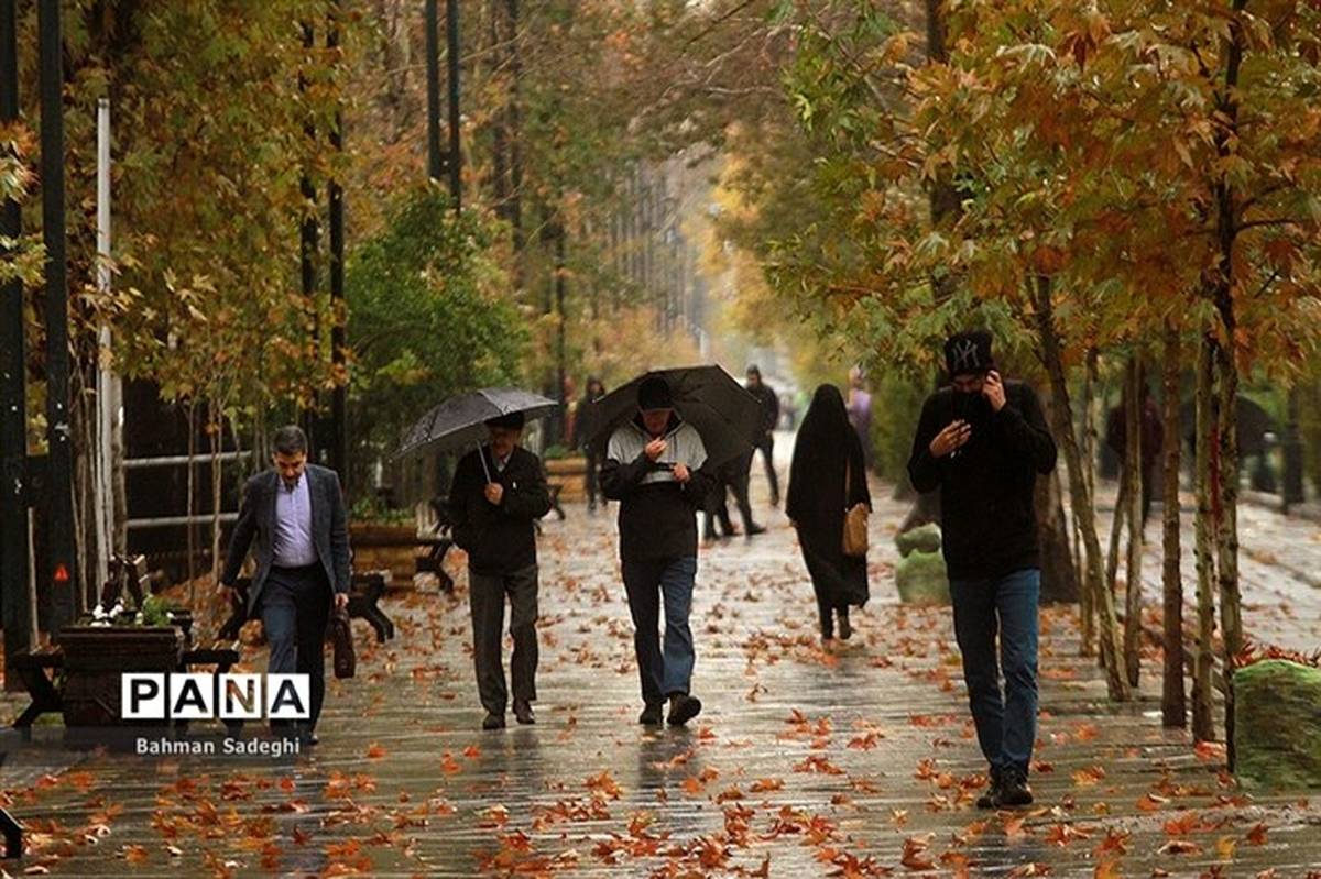 بارش باران در بیشتر استان‌های کشور طی امروز