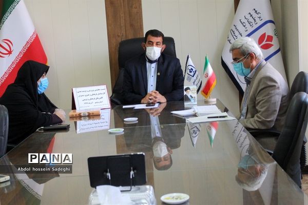 نشست معاونان پرورشی و تربیت بدنی، کارشناسان فرهنگی و هنری و مدیران کانون های فرهنگی و تربیتی استان بوشهر