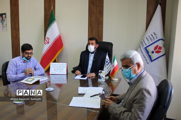 نشست معاونان پرورشی و تربیت بدنی، کارشناسان فرهنگی و هنری و مدیران کانون های فرهنگی و تربیتی استان بوشهر
