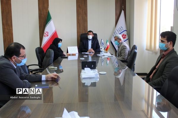 نشست معاونان پرورشی و تربیت بدنی، کارشناسان فرهنگی و هنری و مدیران کانون های فرهنگی و تربیتی استان بوشهر