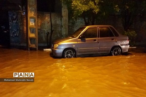 آبگرفتگی خیابان‌های اهواز و محدودیت‌های کرونایی