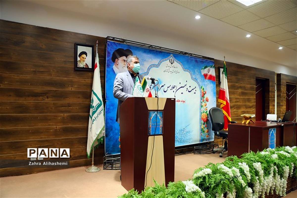 فولادوند: ۱۰۵۶ روحانی در مدارس شهر تهران نماز را اقامه می کردند