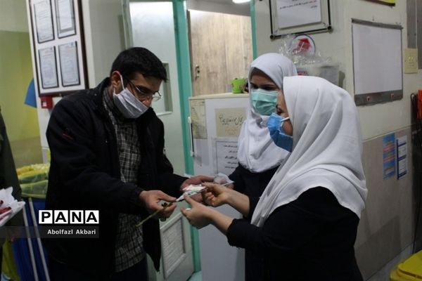 قدردانی از پرستاران و پزشکان بیمارستان‌های شهر ساری