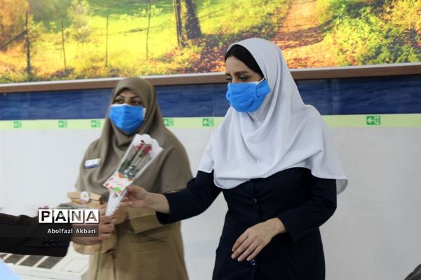 قدردانی از پرستاران و پزشکان بیمارستان‌های شهر ساری