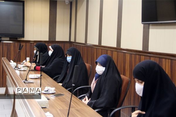 بزرگداشت روز پرستار در آموزش و پرورش ناحیه یک شهرری