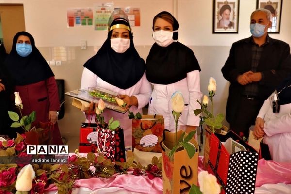 تجلیل جهادگران سنگر علم آموزی از مدافعان سلامت در آباده