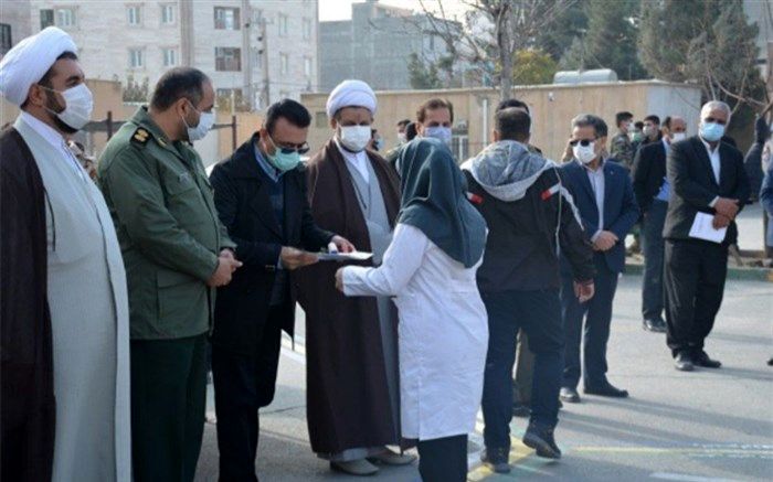 تجلیل از ۲۱۰ پرستار بیمارستان حضرت فاطمه زهرا (س) در شهرستان رباط کریم