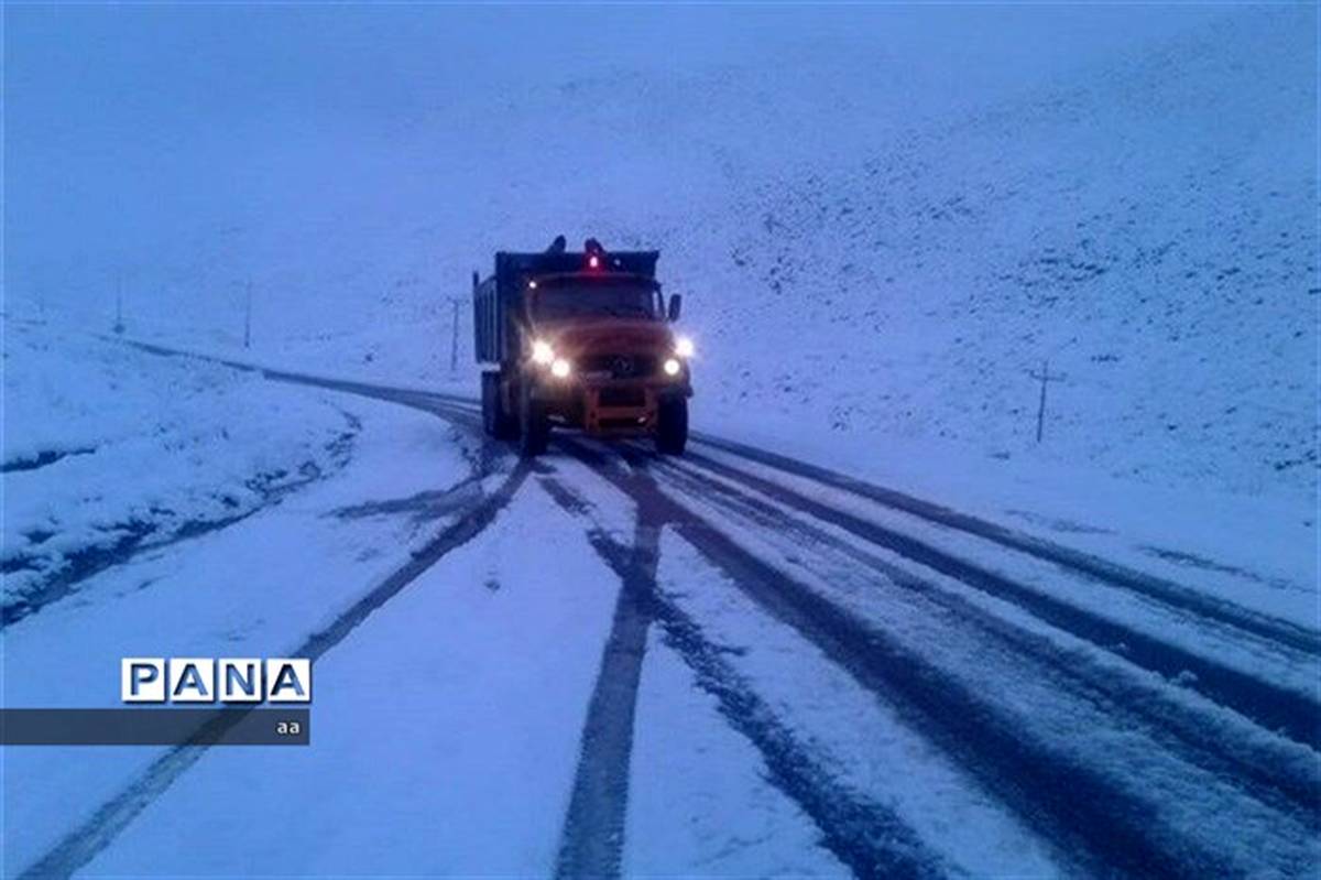 برف روبی و بازگشایی راه ارتباطی ۵۴۲ روستای اردبیل