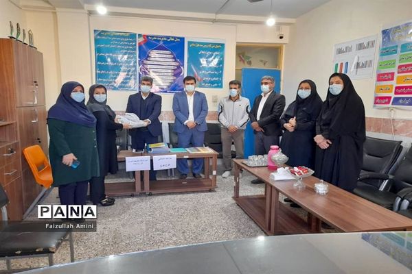 بازدید رئیس اداره تربیت بدنی و فعالیت‌های ورزشی از مدارس شهرستان دشتستان