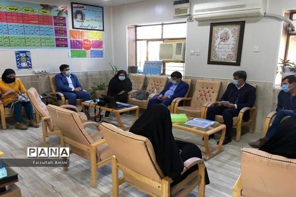 بازدید رئیس اداره تربیت بدنی و فعالیت‌های ورزشی از مدارس شهرستان دشتستان