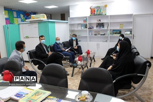 جلسه کیفیت بخشی طرح ها و برنامه‌های دوره ابتدایی آموزش و پرورش استان بوشهر