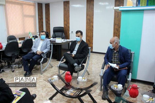 جلسه کیفیت بخشی طرح ها و برنامه‌های دوره ابتدایی آموزش و پرورش استان بوشهر