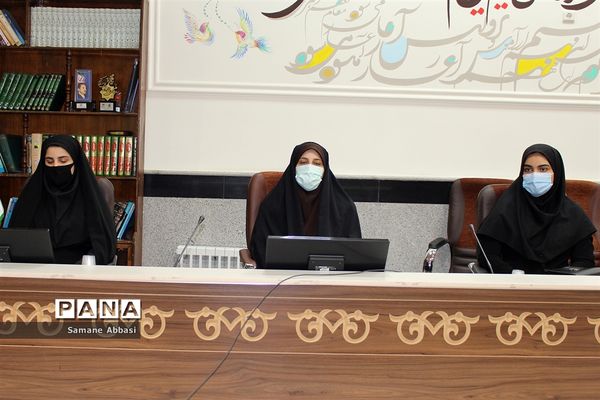 آیین تحلیف اعضای هیات رئیسه مجلس دانش‌آموزی مازندران