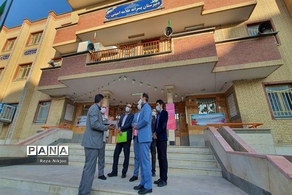 بازدید از حوزه‌های آزمون استخدامی ناحیه یک بهارستان