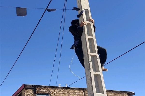 فضاسازی  روستای معصوم آباد شهرستان خوسف به مناسبت ایام فاطمیه وشهادت سرداردلها