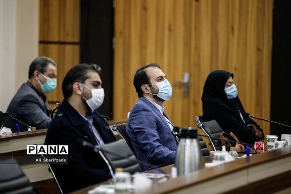 مراسم شناخت و تحلیل گفتمان و رفتار جامعه ایرانی در بحران کرونا