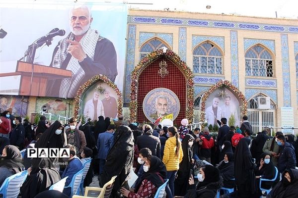 مراسم سالگرد سردار سلیمانی در گلزار شهدای کرمان