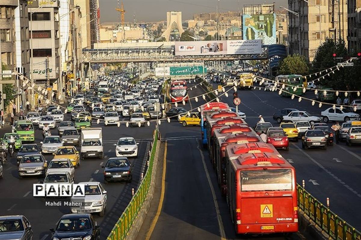 ترافیک سنگین صبحگاهی در معابر بزرگراهی پایتخت