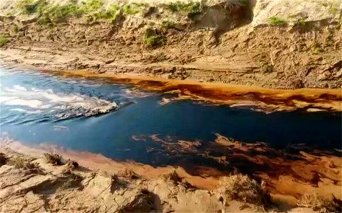 نشت نفت گچساران در رودخانه « بهون » گناوه