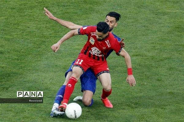 دیدار تیم‌های استقلال و پرسپولیس